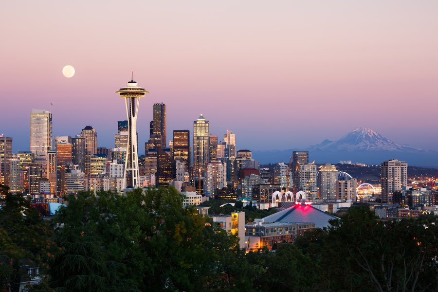 Seattle skyline at dusk